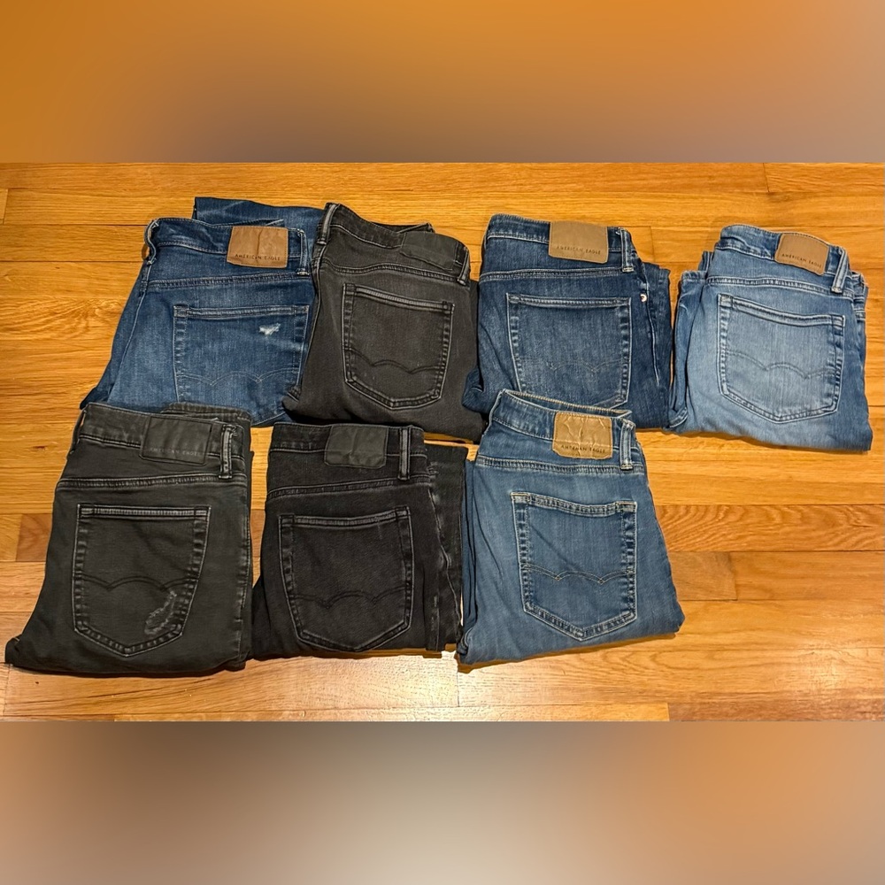 American Eagle Outfitters Men's Jeans - Blue and Black